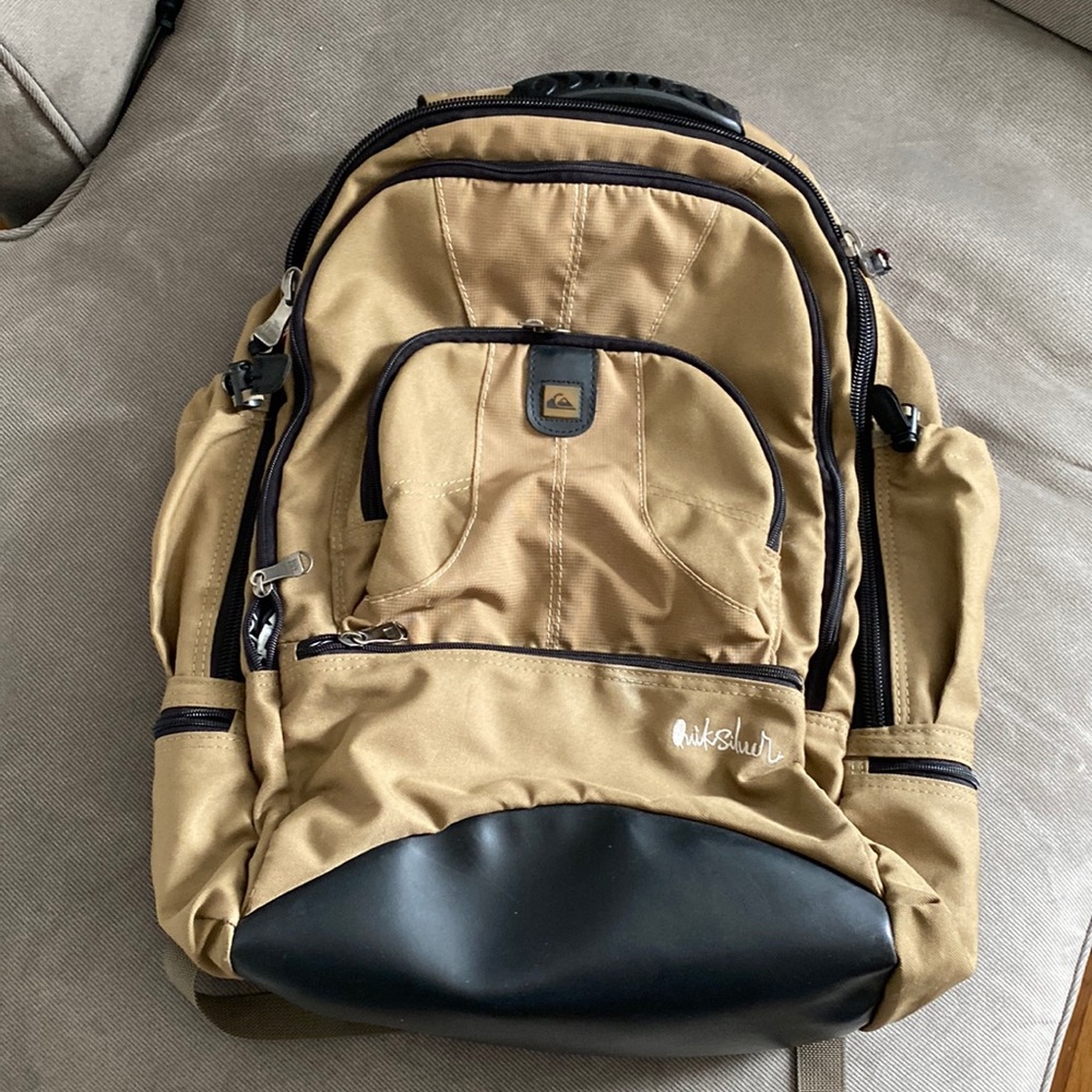 Quicksilver “Tokyo” style backpack perfect for back to school